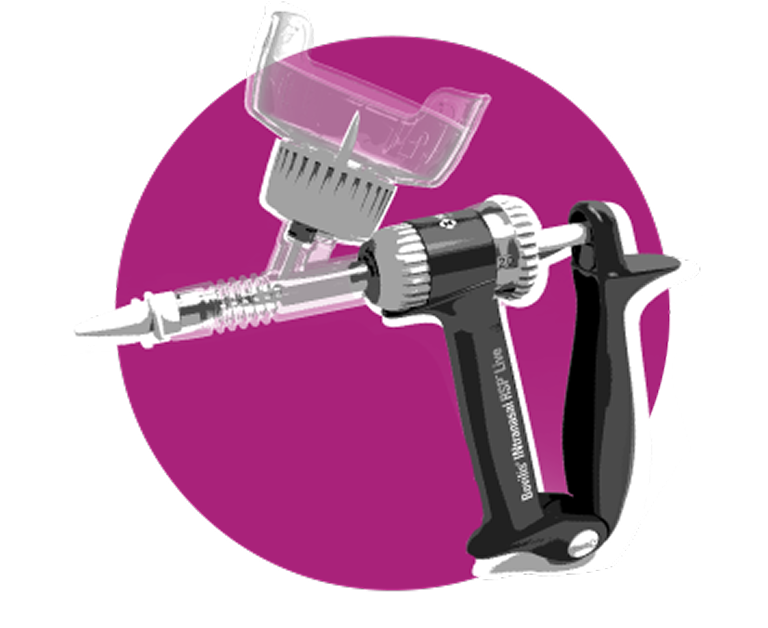 Aplicador intranasal sobre fondo rosa